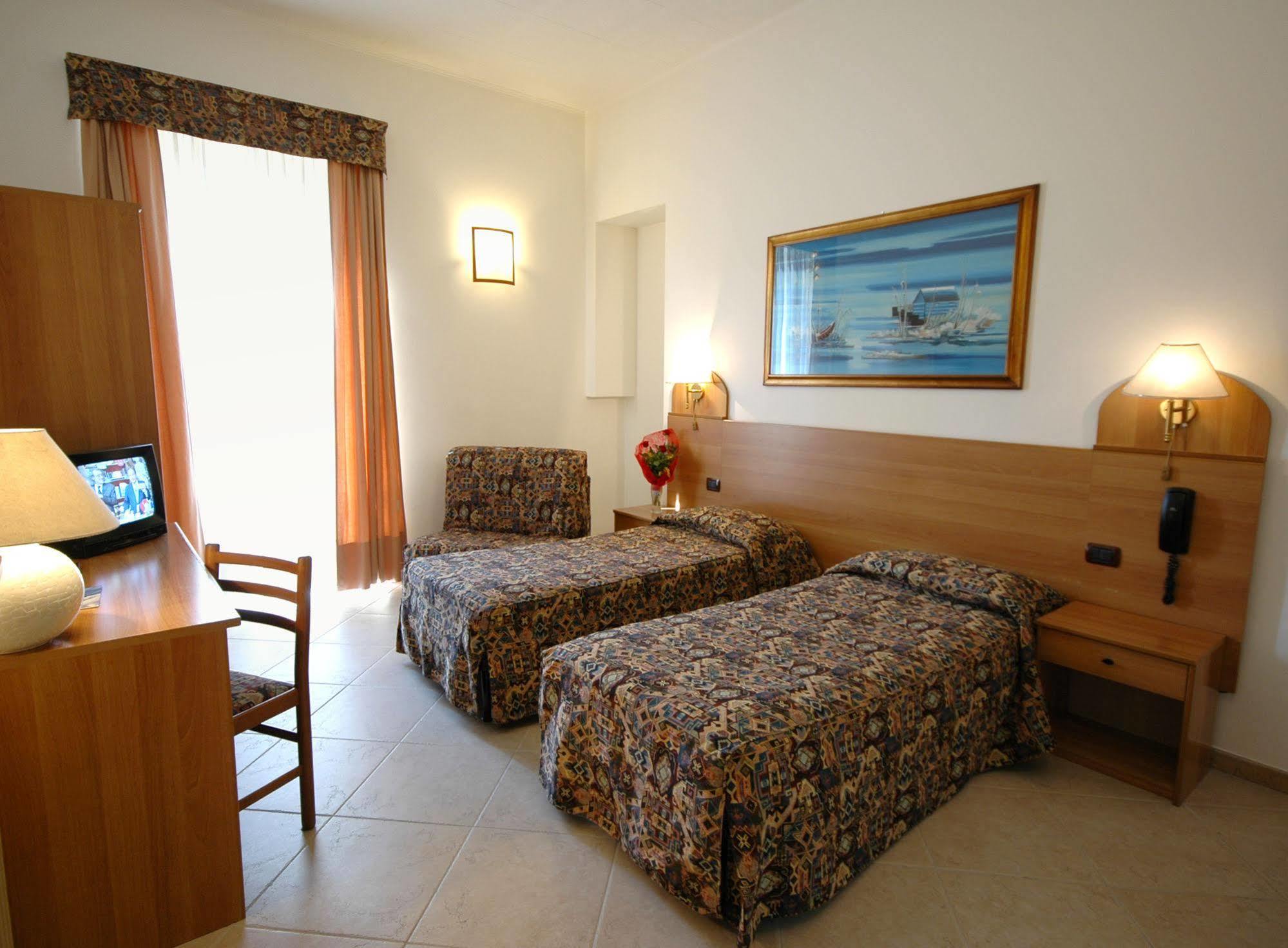 Eden Hotel