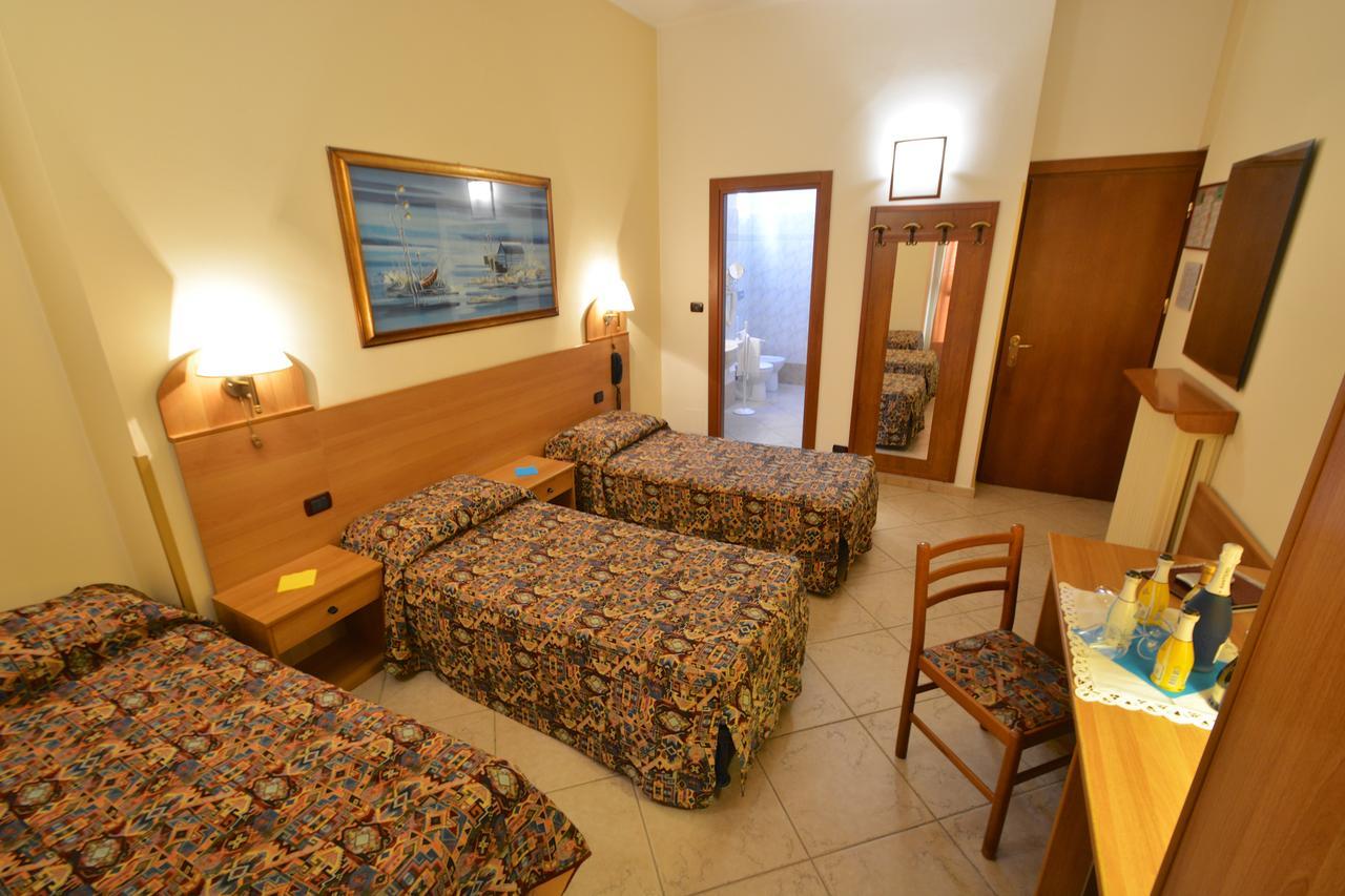 Eden Hotel 3*